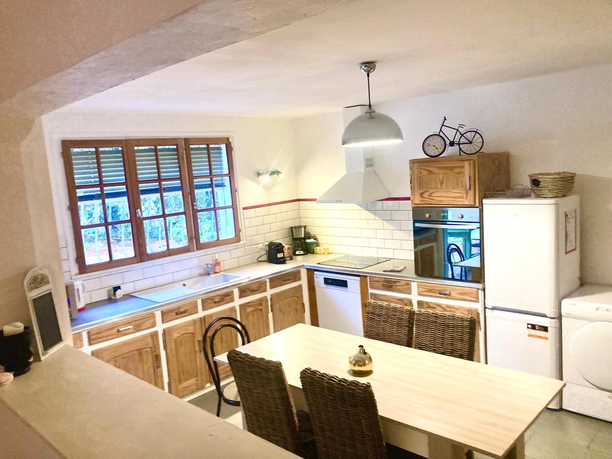 110m2, 7 Pers, Jacuzzi , 3 Chambres, Terrain Clos Et Arboré 2500m2 *